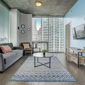 Frontdesk Skyhouse Apts Uptown Charlotte