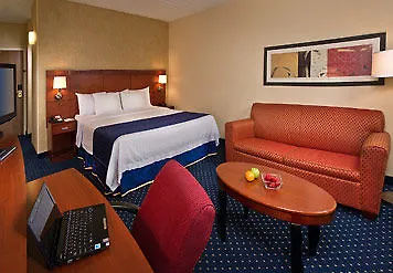 Courtyard Charlotte Southpark Hotel