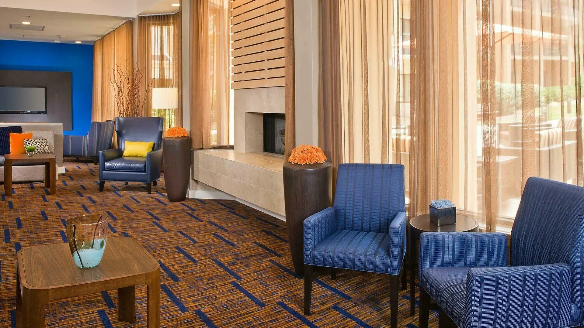 Courtyard Charlotte Southpark Hotel